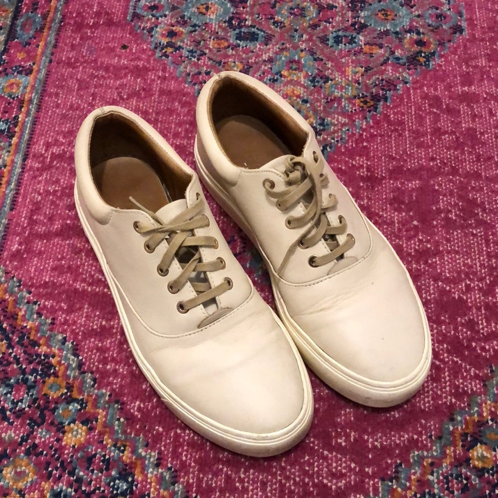 Nisolo Elayna White Leather Sneaker